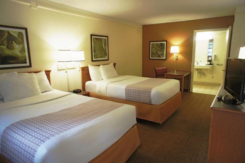 La Quinta East Deerfield Beach - Boca Raton image