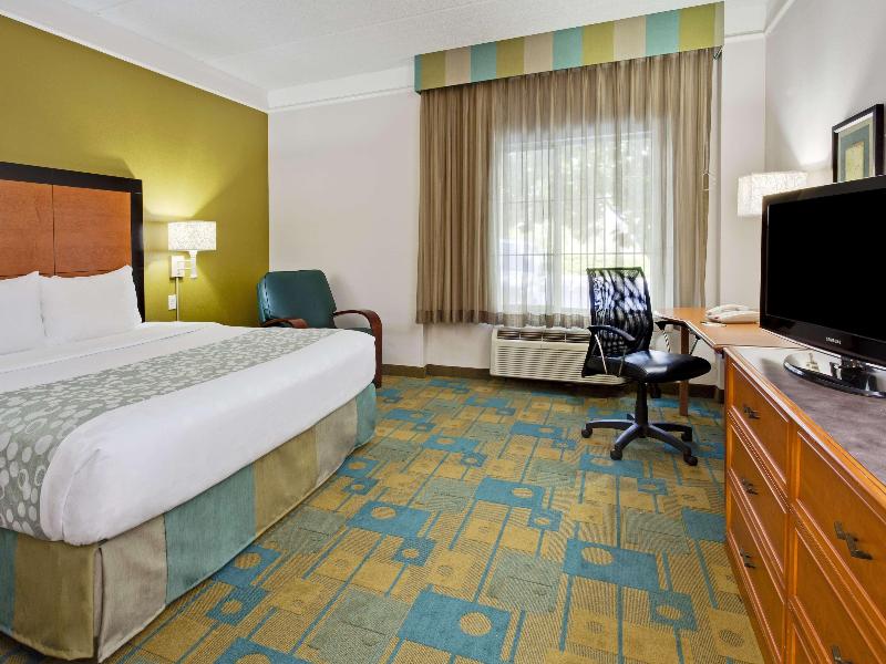 La Quinta by Wyndham Ft. Lauderdale Airport image