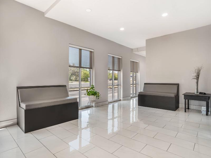 Quality Inn & Suites Panama City Beach image
