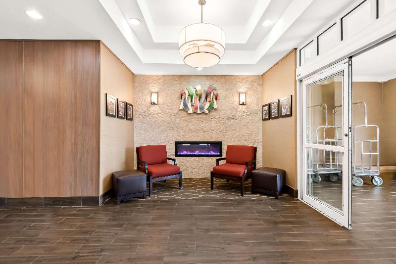 Comfort Suites New Orleans image