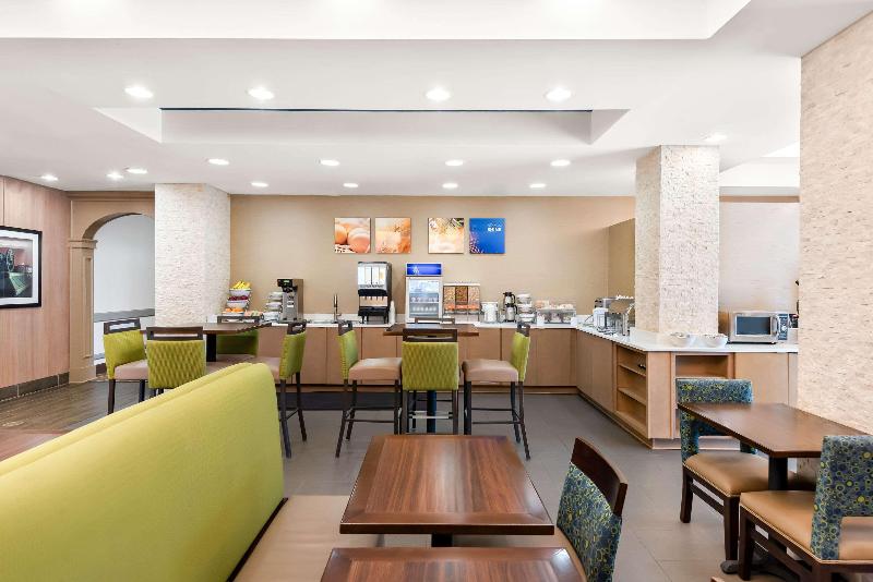 Comfort Suites New Orleans image