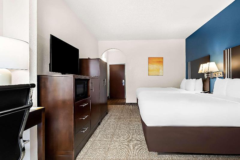 Comfort Suites New Orleans image