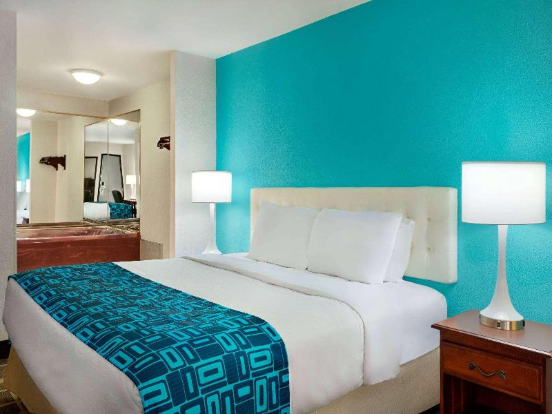Howard Johnson Chattanooga Lookout Mountain image