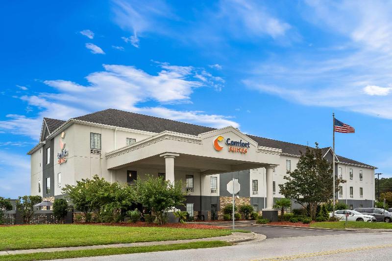 Comfort Suites Near Camp Lejeune image