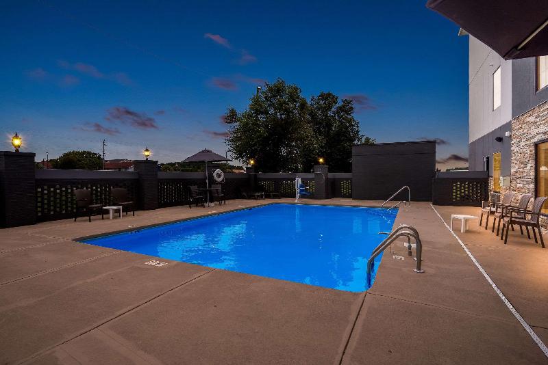 Comfort Suites Near Camp Lejeune image