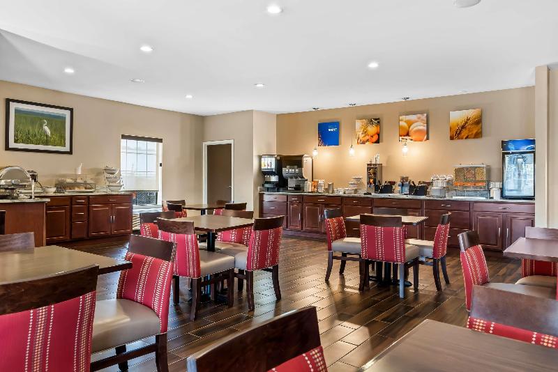 Comfort Suites Near Camp Lejeune image
