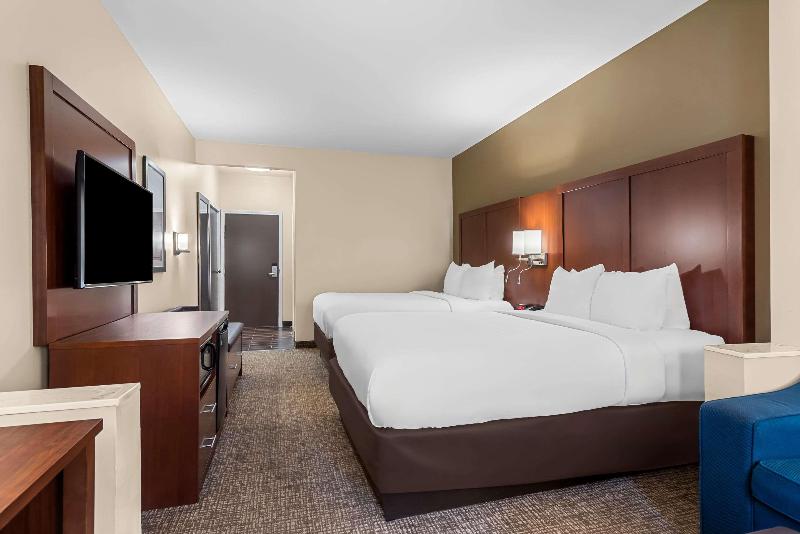 Comfort Suites Near Camp Lejeune image