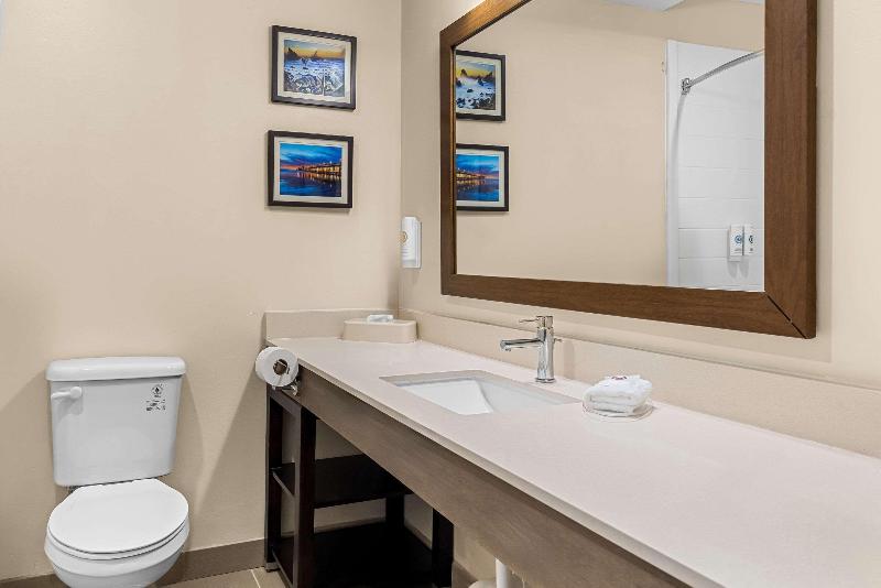 Comfort Suites Near Camp Lejeune image