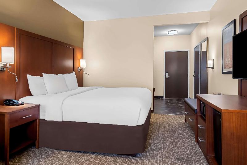 Comfort Suites Near Camp Lejeune image