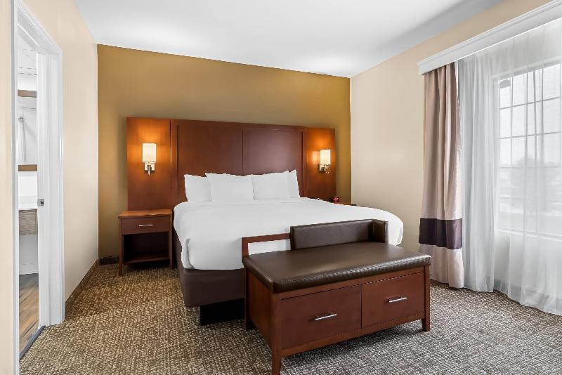 Comfort Suites Near Camp Lejeune image