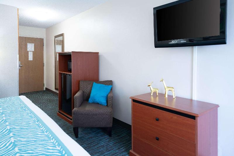 Americinn By Wyndham Omaha Near Zoo