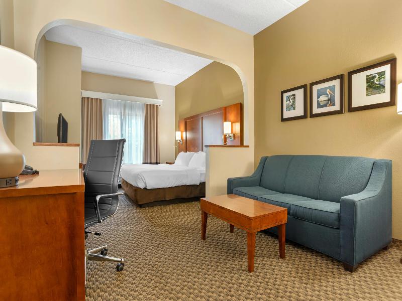 Comfort Suites Tallahassee Downtown image