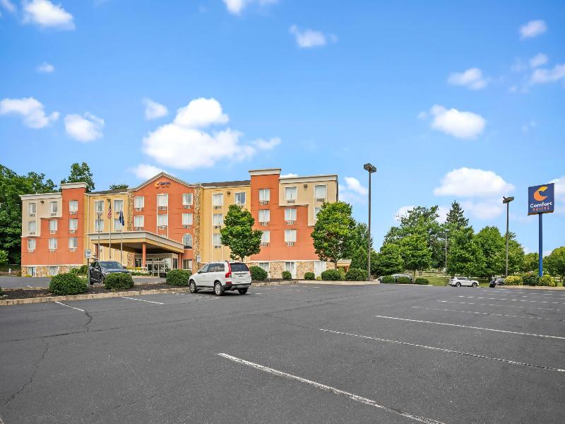 Comfort Suites Near Gettysburg Battlefield Visitor image