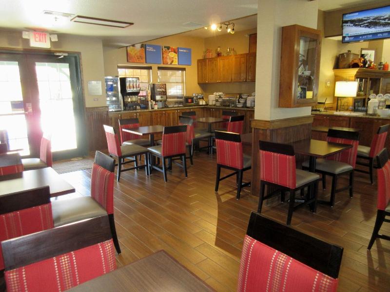 Comfort Inn Marshall Station image