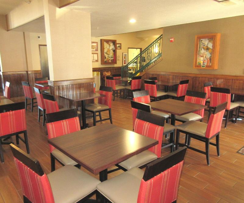 Comfort Inn Marshall Station image