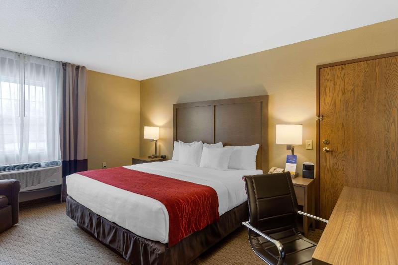 Comfort Inn Marshall Station image
