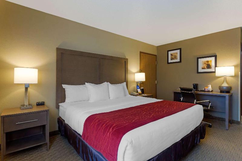 Comfort Inn Marshall Station image