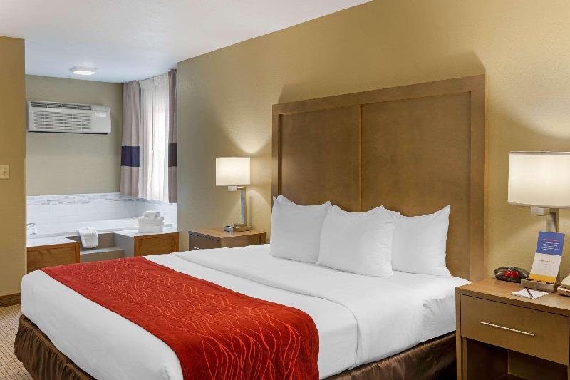 Comfort Inn Marshall Station image