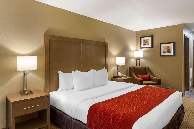 Comfort Inn Marshall Station image
