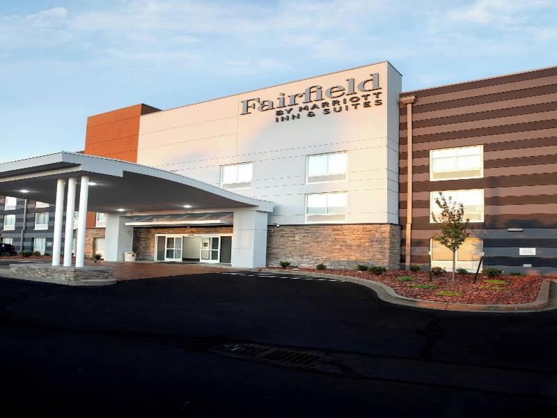 Fairfield Inn & Suites by Marriott Louisville Airp image