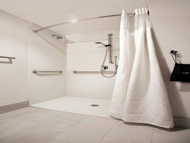 Fairfield Inn & Suites by Marriott Louisville Airp image