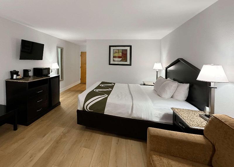 Quality Inn Fort Wayne image