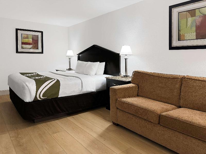 Quality Inn Fort Wayne image