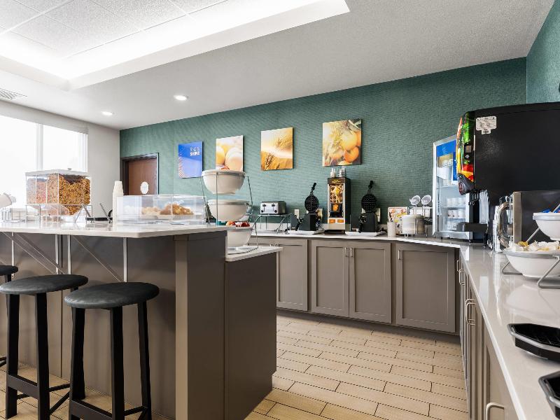 Comfort Inn & Suites Marion I-57 image