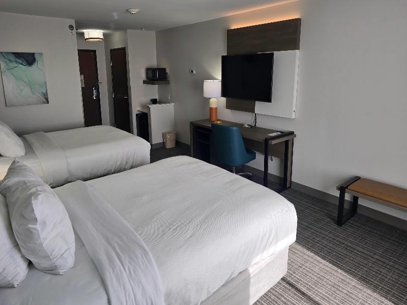 Comfort Inn & Suites Marion I-57 image