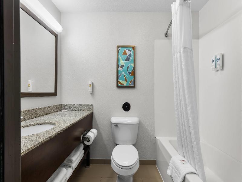 Comfort Inn & Suites Marion I-57 image
