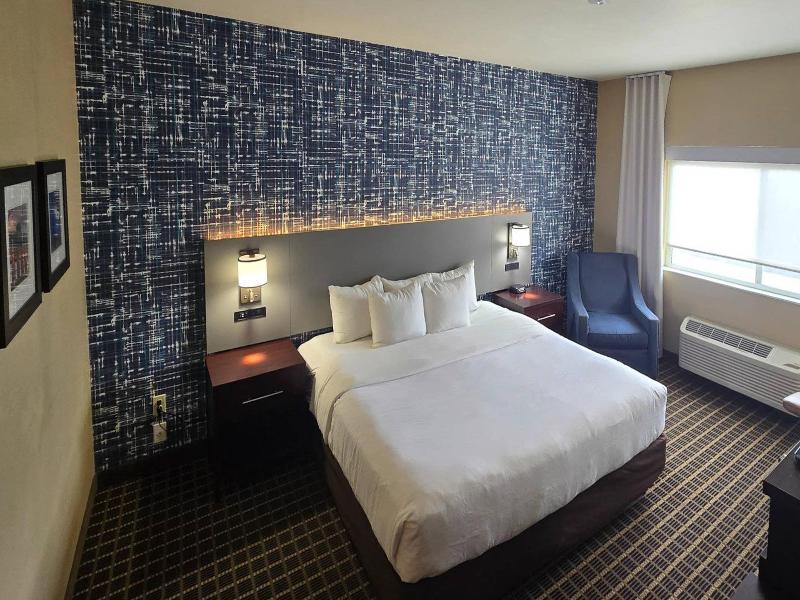 Comfort Inn Fort Collins North image