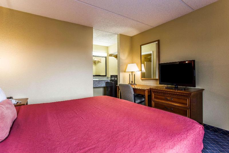 Rodeway Inn Charlotte image