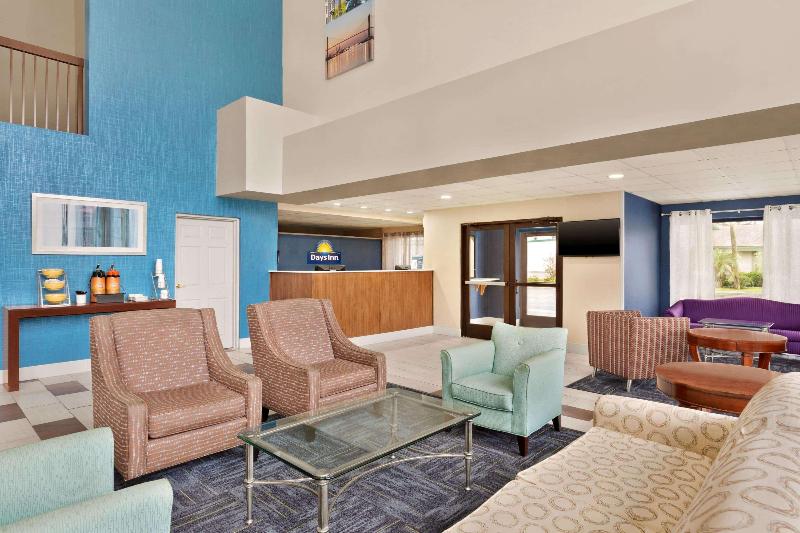Hotel Days Inn & Suites by Wyndham Savannah Midtown