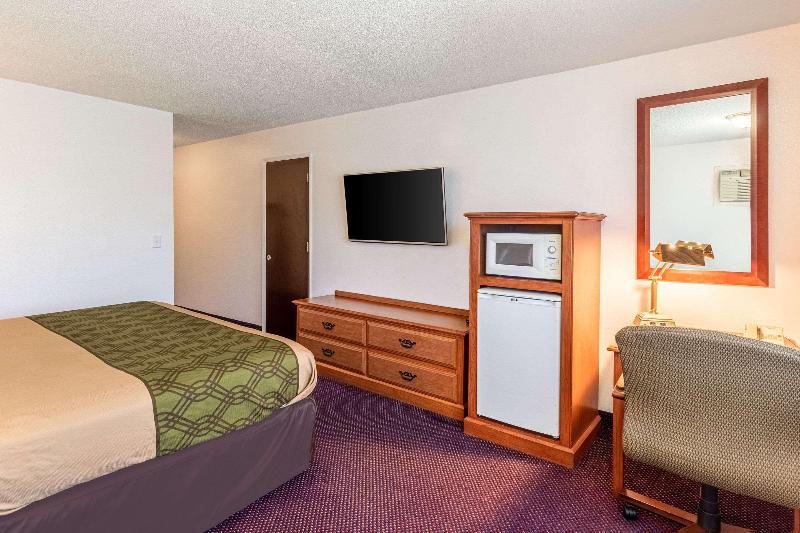 Rodeway Inn & Suites Portland