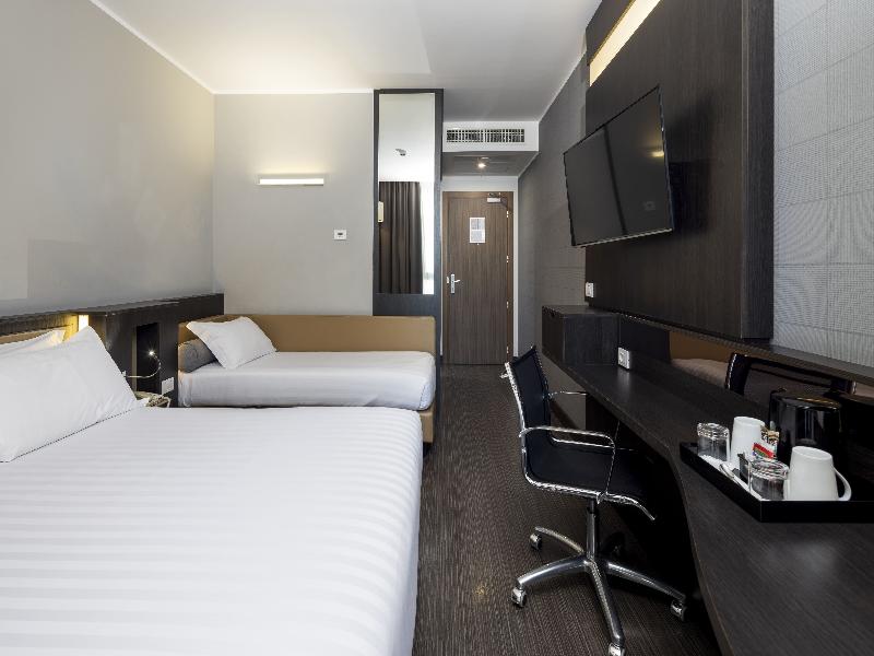 Best Western Premier CHC Airport image