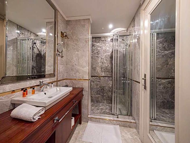 Myy Boutique Hotel image