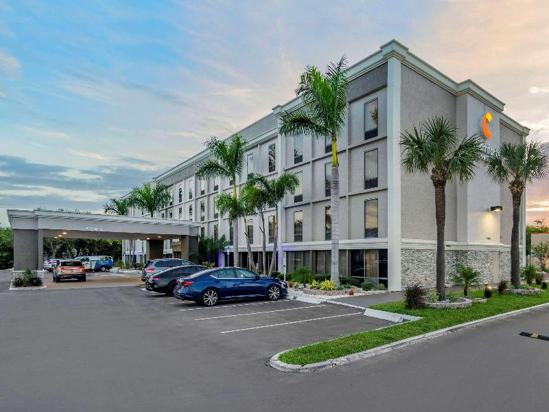 Comfort Inn & Suites Clearwater Pinellas Park image