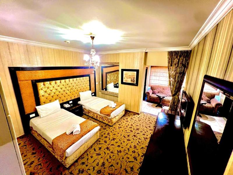 Queens Suite Hotel image