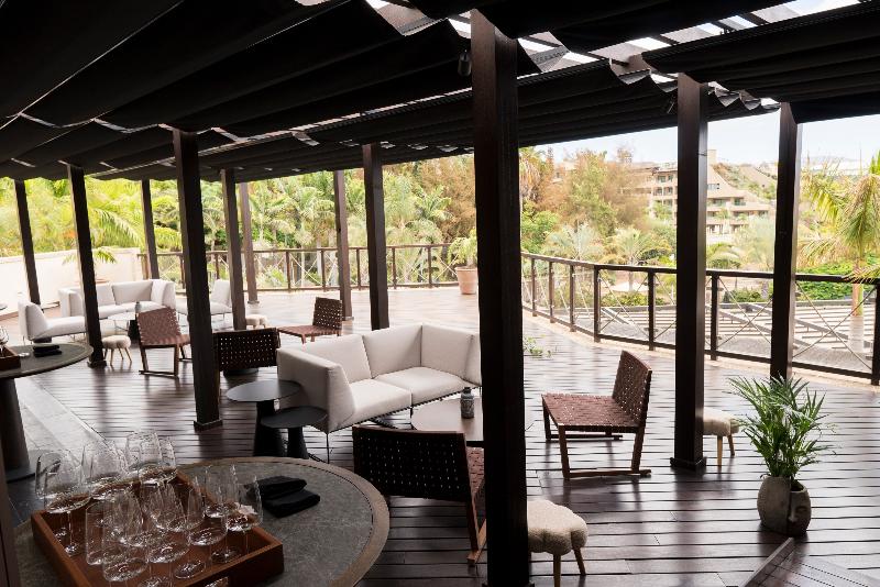 Bahia del Duque Las Villas Resort image