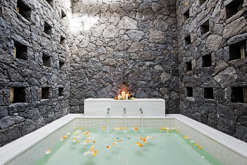Bahia del Duque Las Villas Resort image