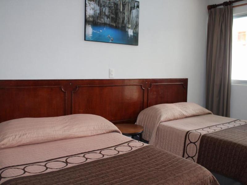 Maria de la Luz gallery photo 22