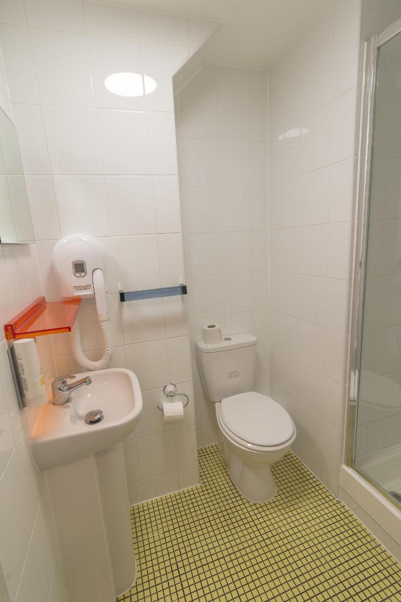 Victoria Inn image