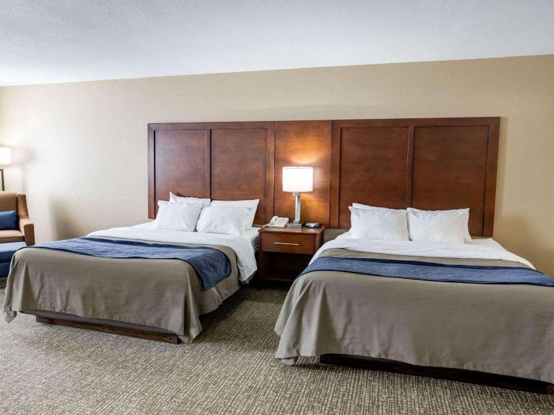 Comfort Inn Kearney Liberty image