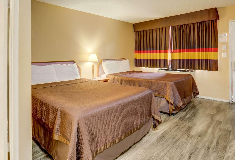 Rodeway Inn Ashland image