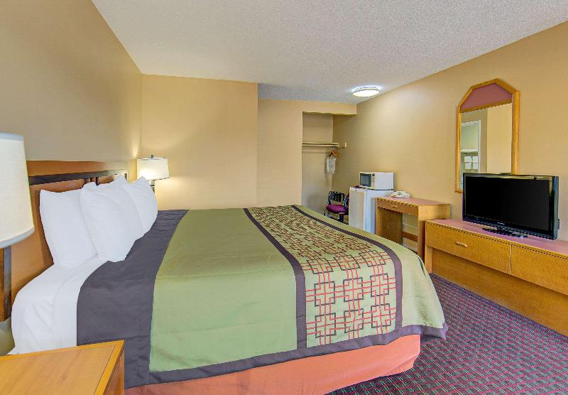 Rodeway Inn Ashland image