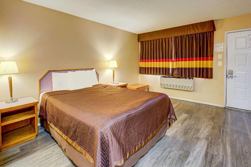 Rodeway Inn Ashland image