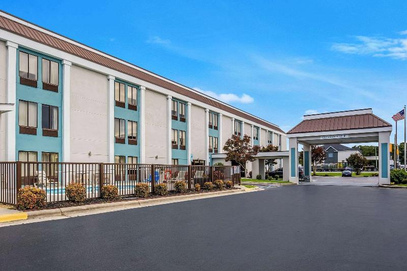 Quality Inn Jacksonville near Camp Lejeune image