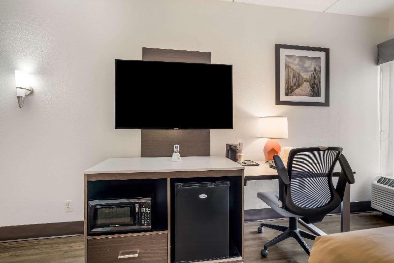 Quality Inn Jacksonville near Camp Lejeune image