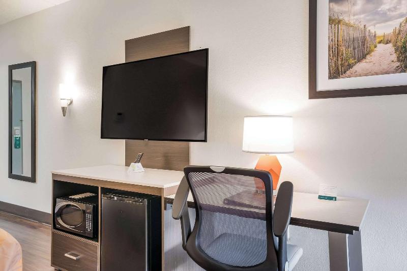 Quality Inn Jacksonville near Camp Lejeune image