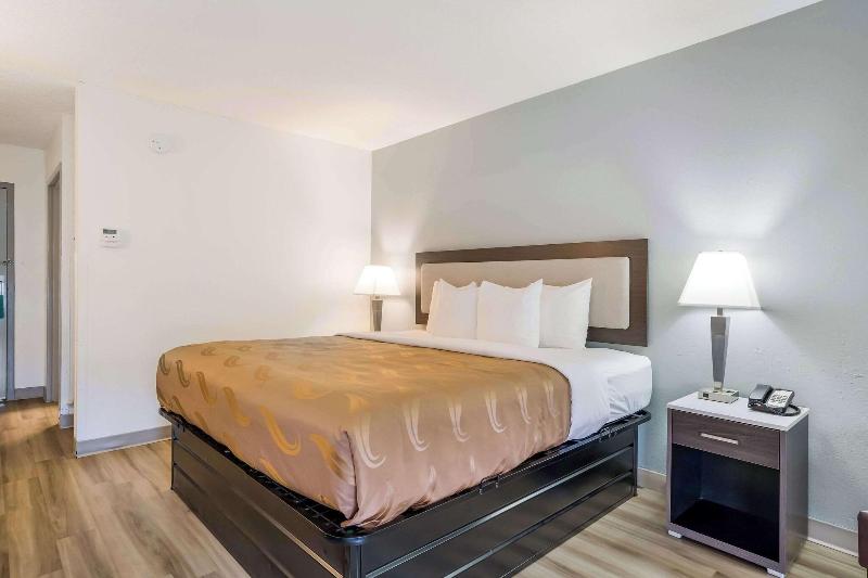 Quality Inn Jacksonville near Camp Lejeune image